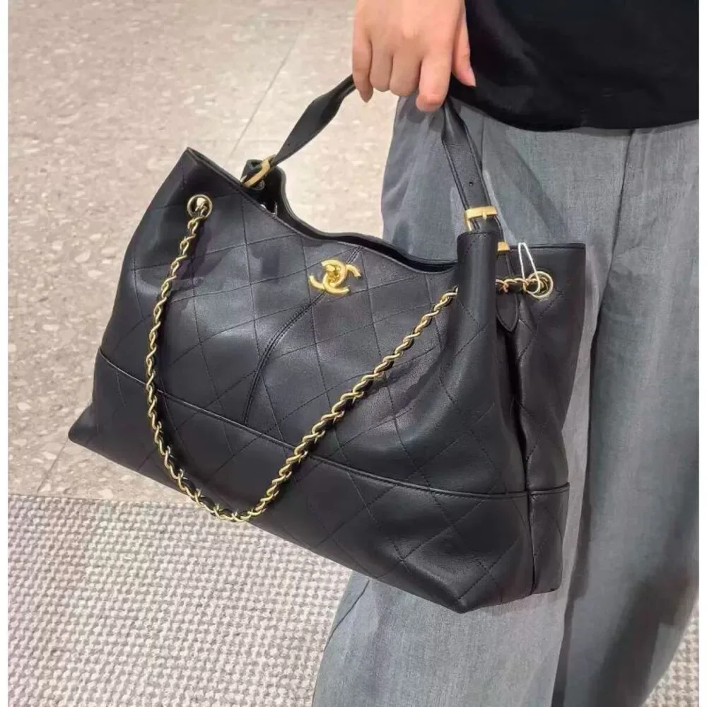 Chanel Women Pre-Loved Bag Very Good Condition